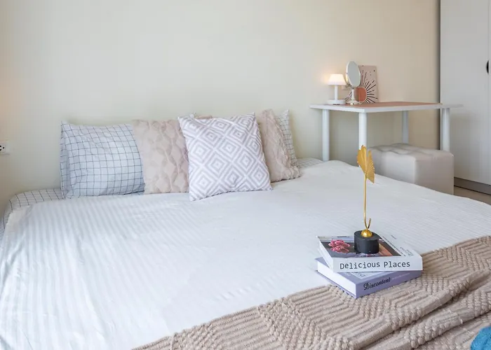 2br, 6 Mins Walk Bts Wuttakat Apartment *