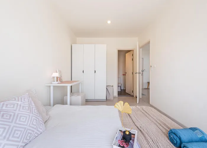 2br, 6 Mins Walk Bts Wuttakat Apartment *